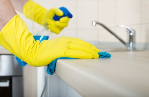 Commercial and residential deep cleaning coverage across SW8